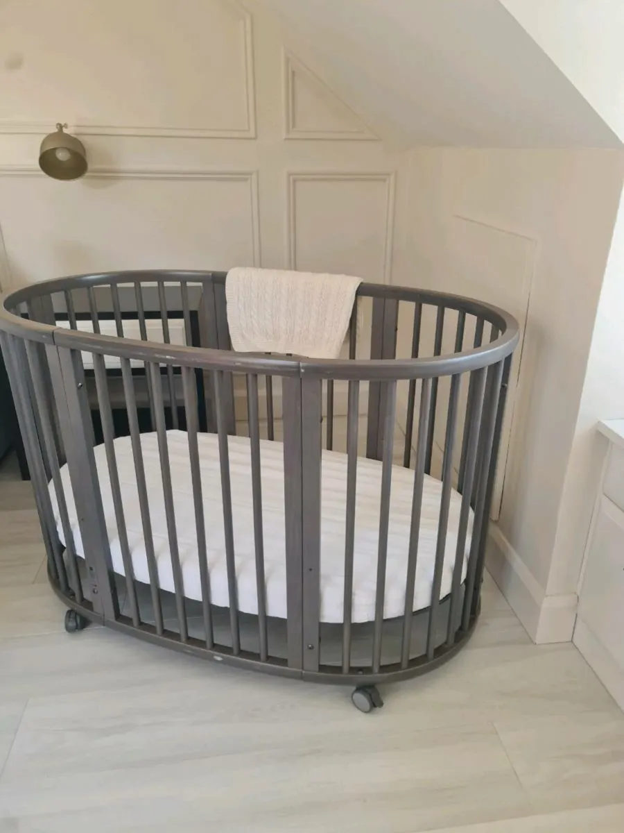 Stokke cot bed - Image 2