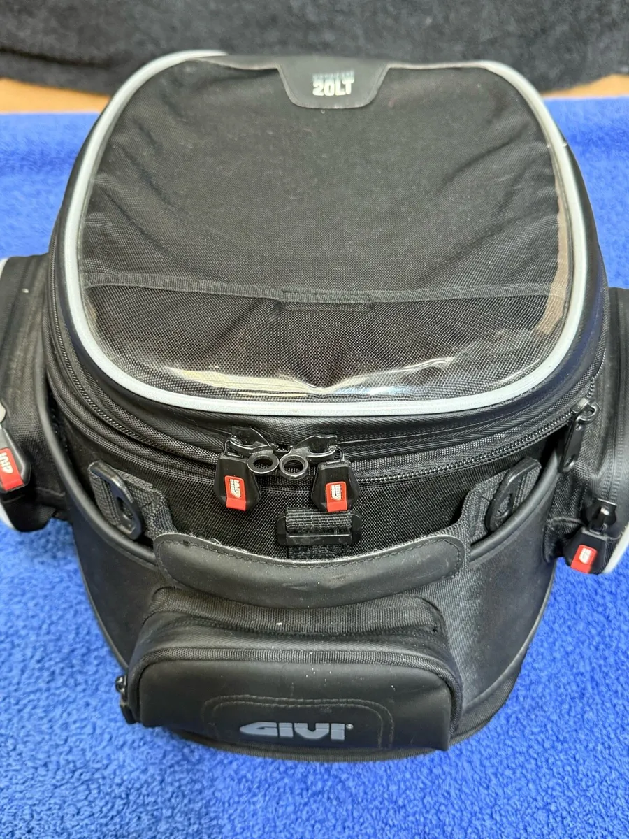 Givi Tank bag to suit BMW R1200/1250 for sale - Image 2