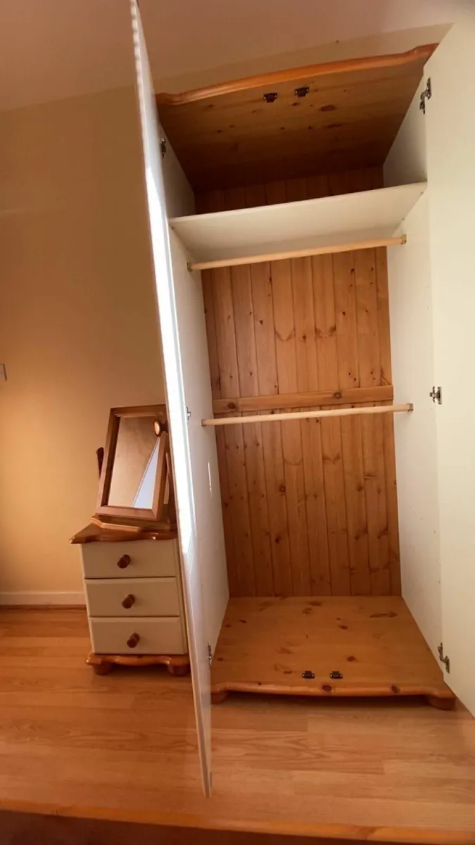 Bedroom set - Image 3