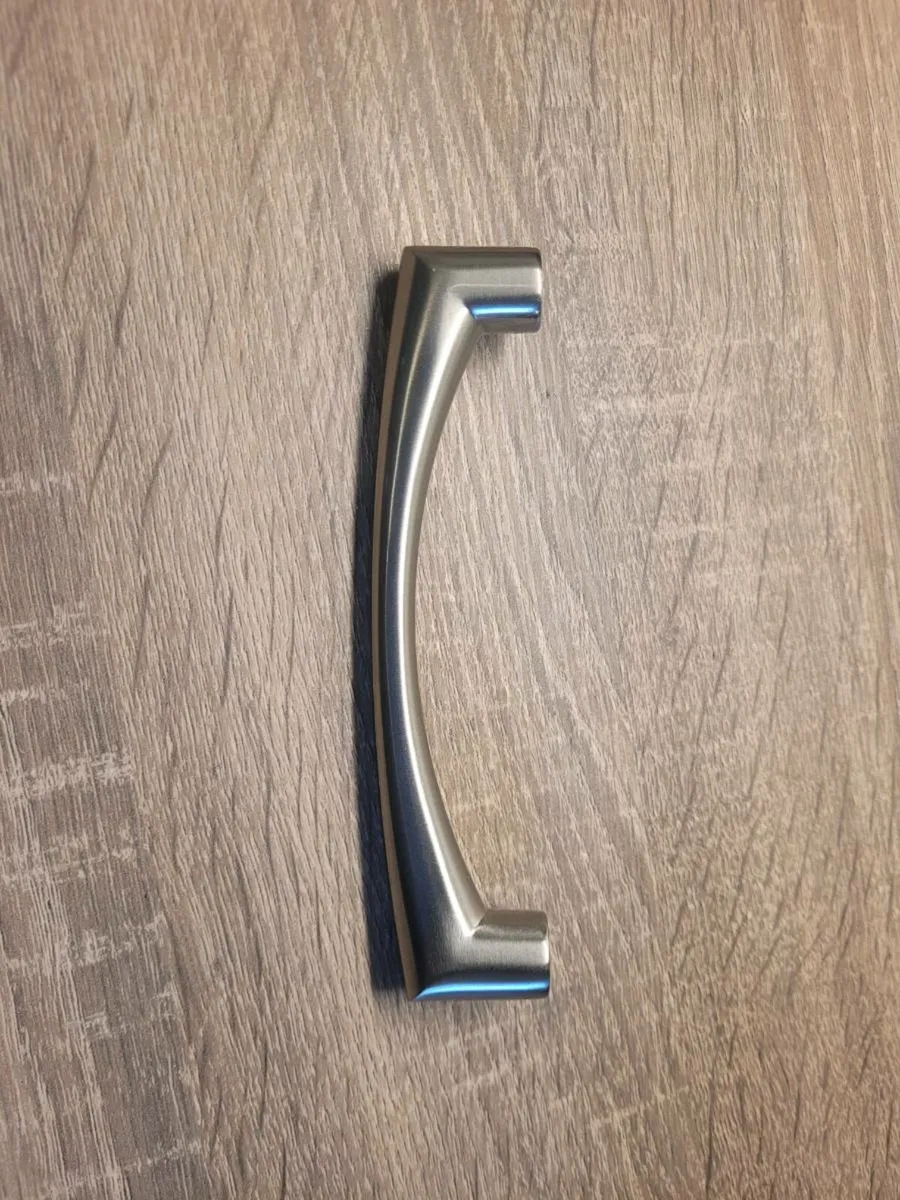 Kitchen door handles - Image 2