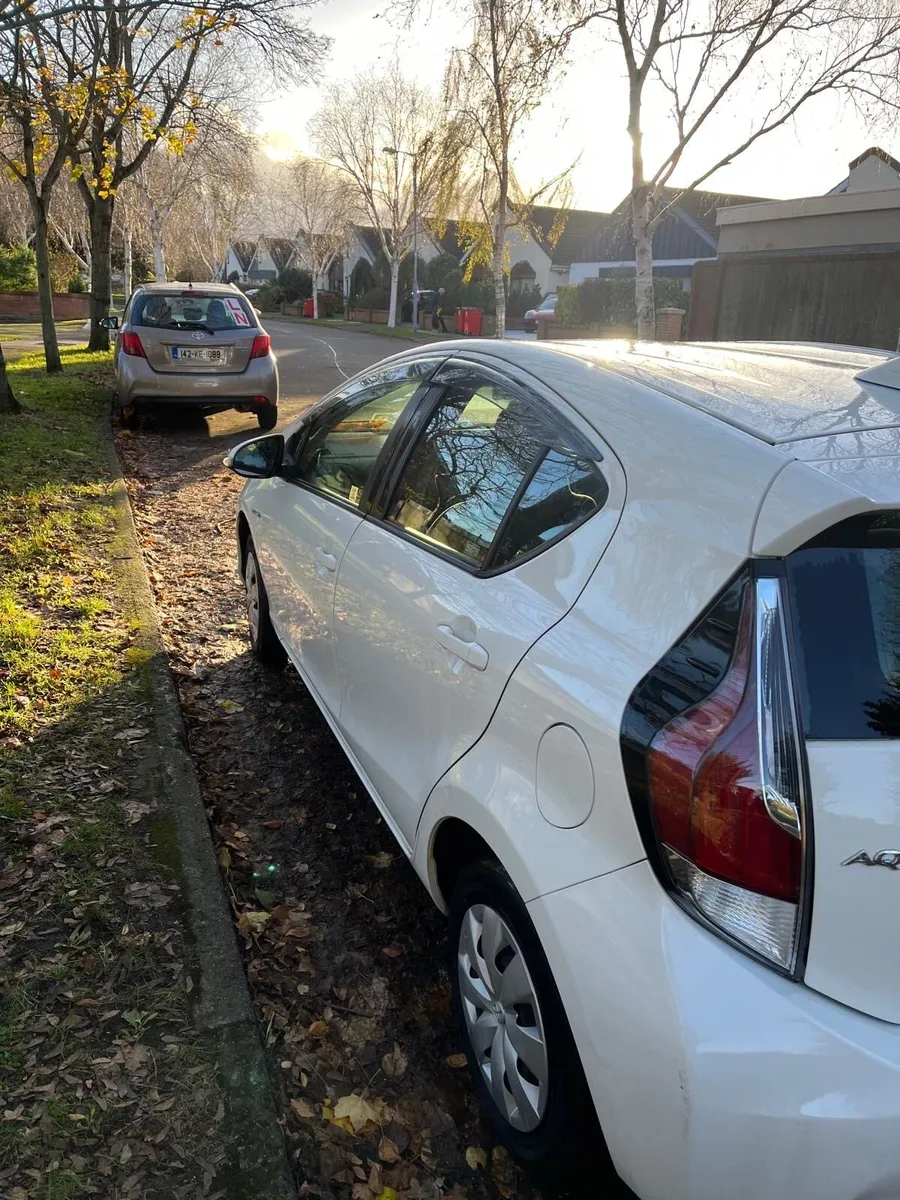 Toyota Aqua 2016 - Image 2