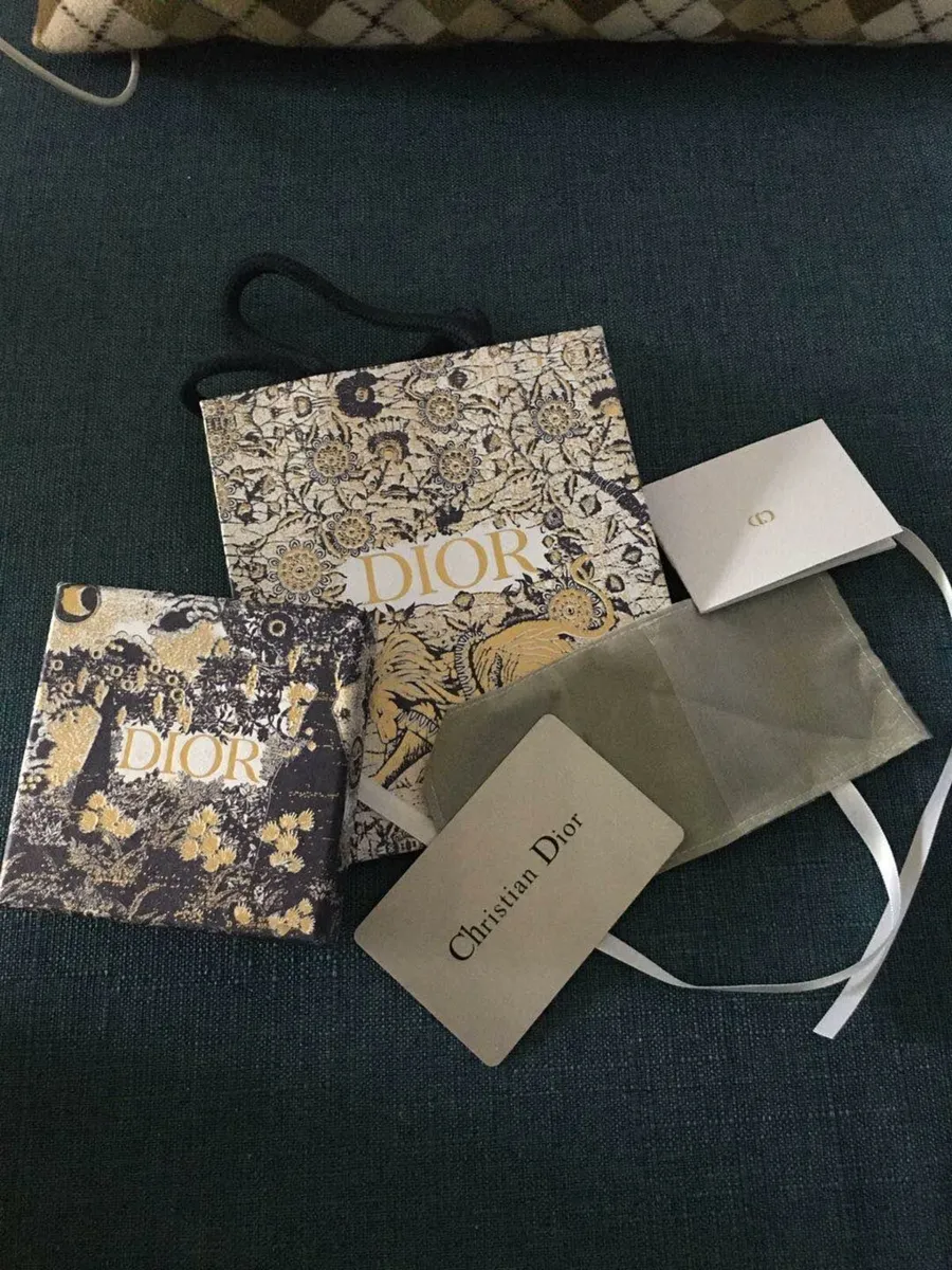 Christian Dior Pearl Cannage Silver Earrings - Image 2