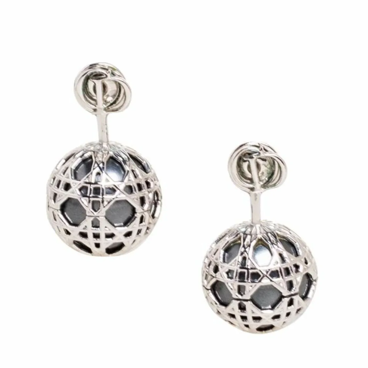 Christian Dior Pearl Cannage Silver Earrings - Image 4