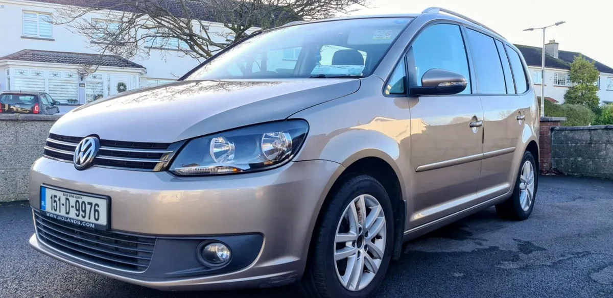 Volkswagen Touran 2015 - Image 1