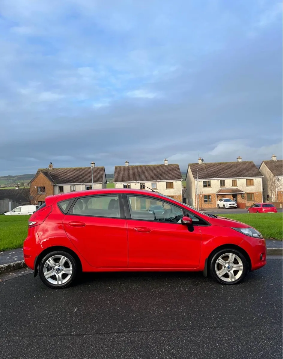 Ford Fiesta 2009 - Image 1