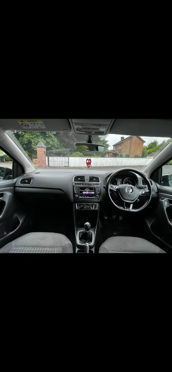 Volkswagen Polo 2017 - Image 2