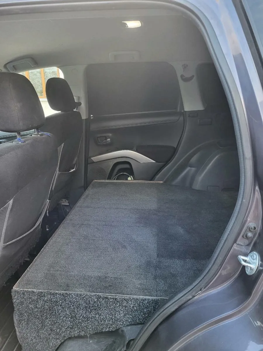 Mitsubishi Outlander - Image 4