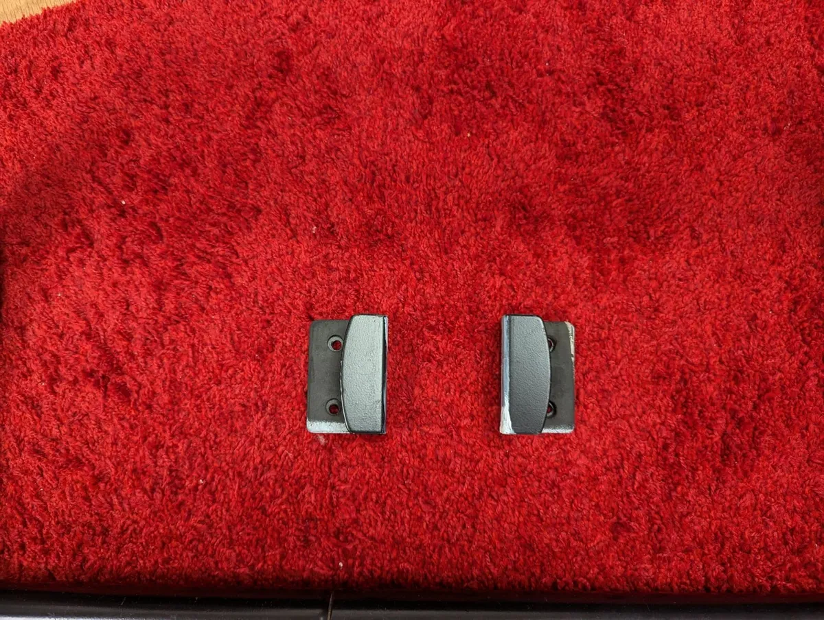 Exercise Pull up bar for doorway to give away - Image 3