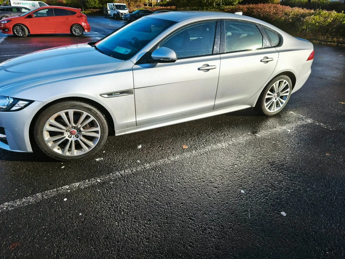 Jaguar XF 2018 - Image 4