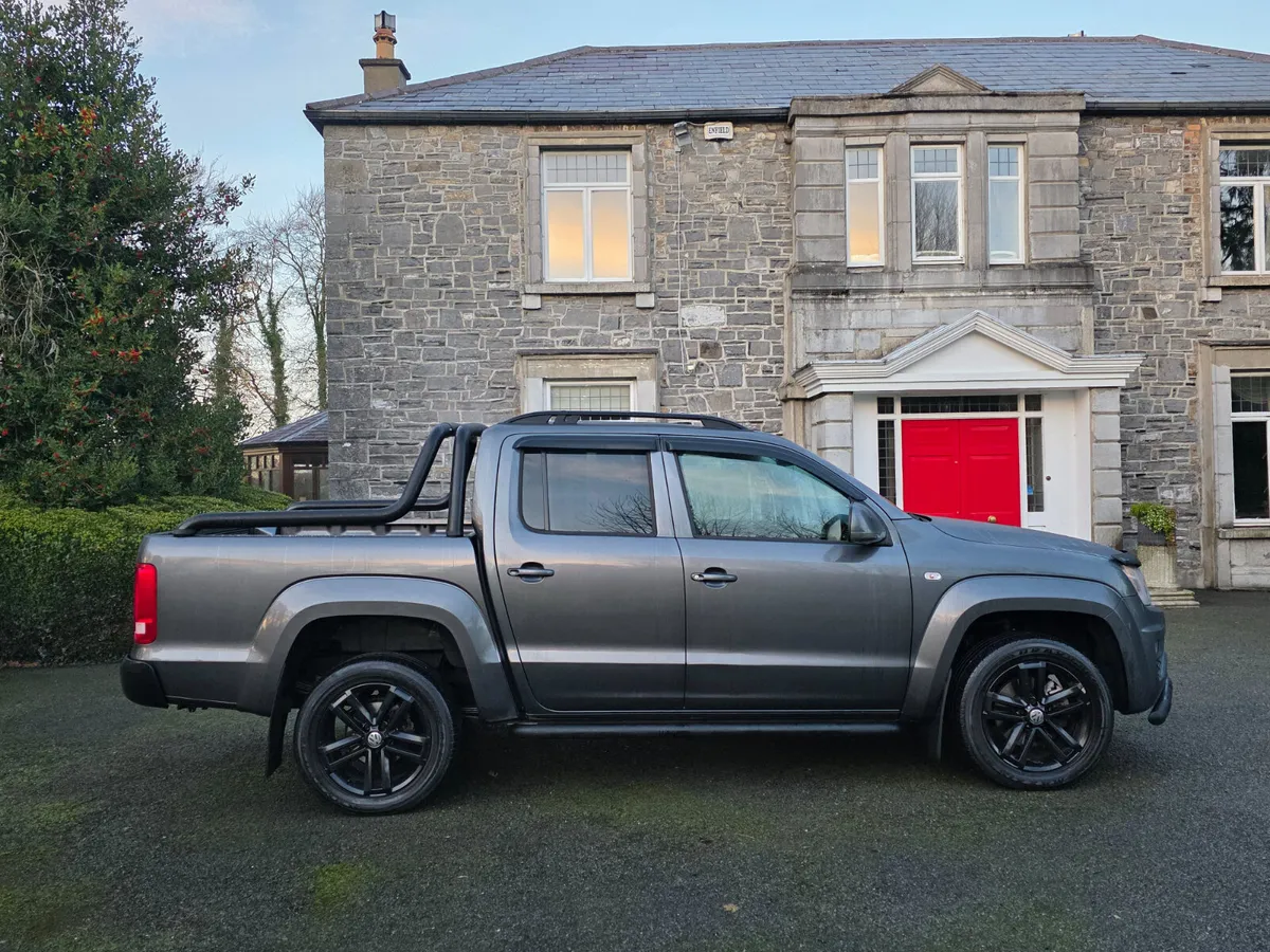 182 Volkswagen Amarok 3 ltr V6 Manual Low Mileage - Image 2