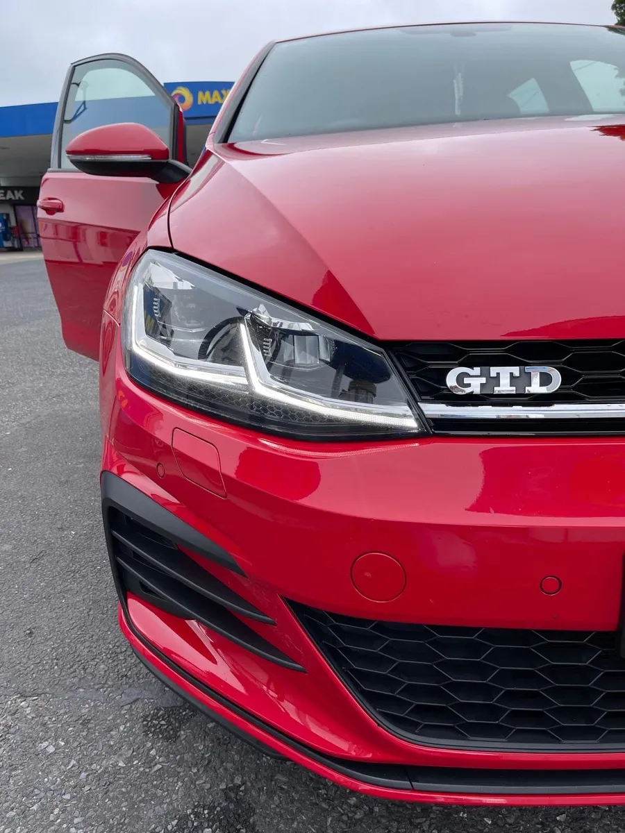 Volkswagen Golf 2017 - Image 1