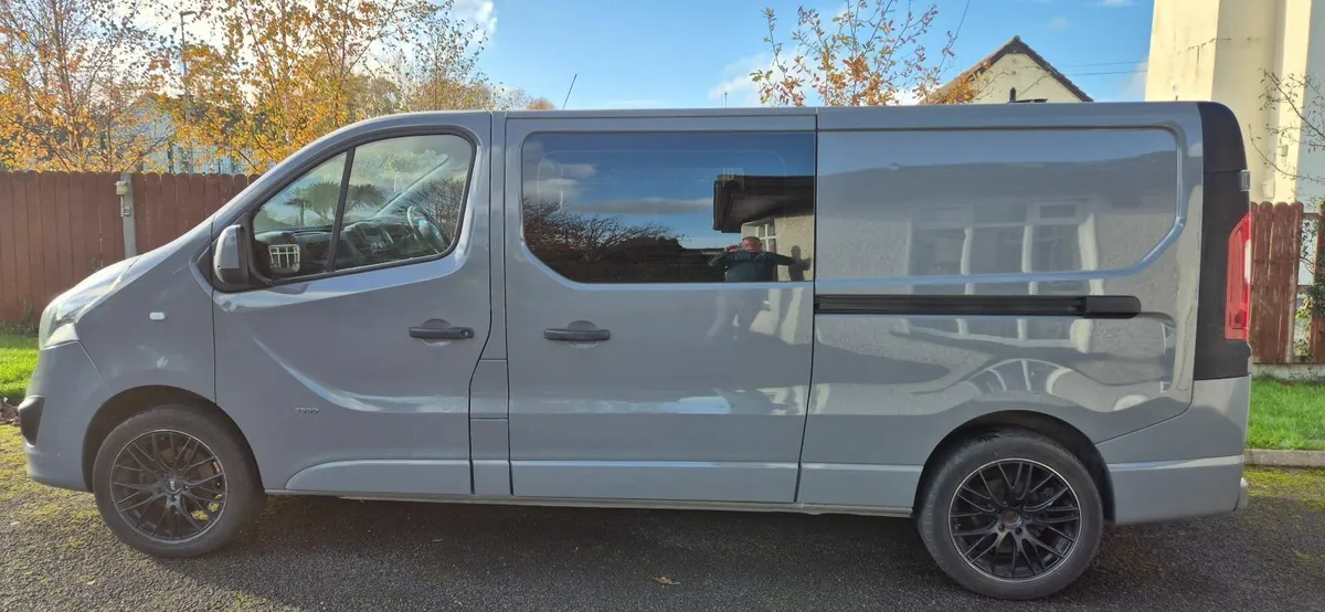 Opel Vivaro 2016 - Image 1