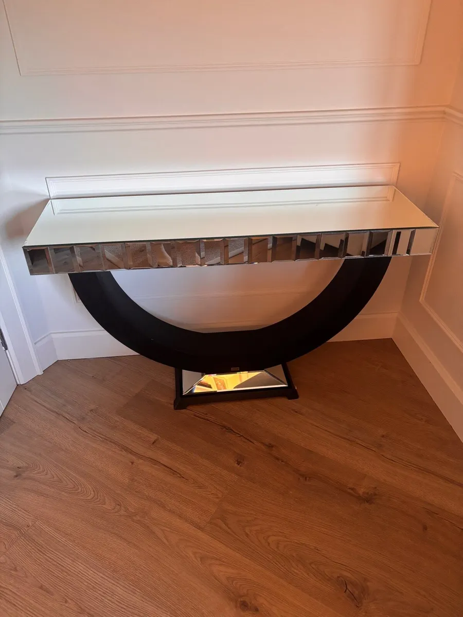 Console table & Mirror - Image 3