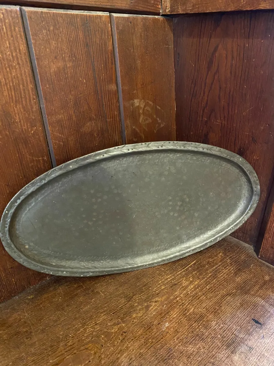 c1910 Hugh Wallis (1871-1943 Hammered Pewter Tray - Image 1