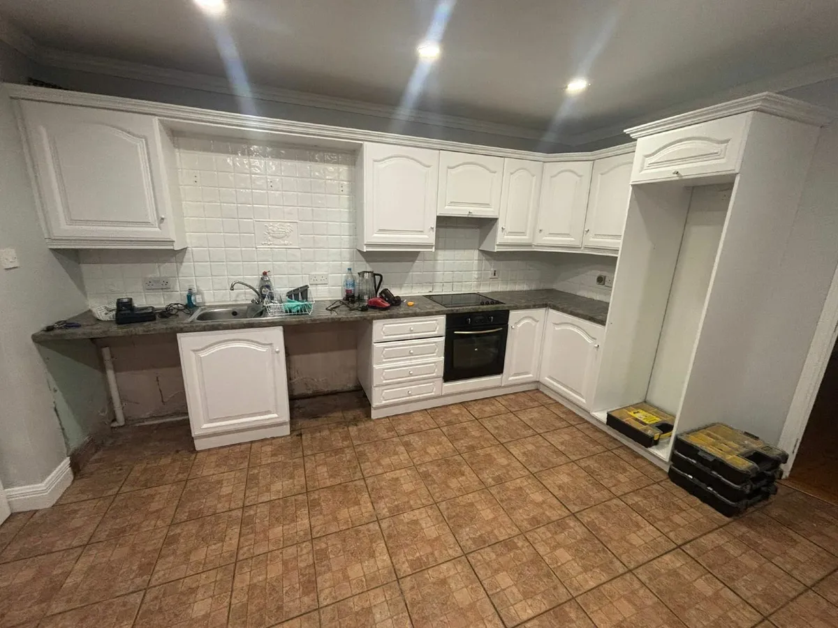 Kitchen Units - Image 3