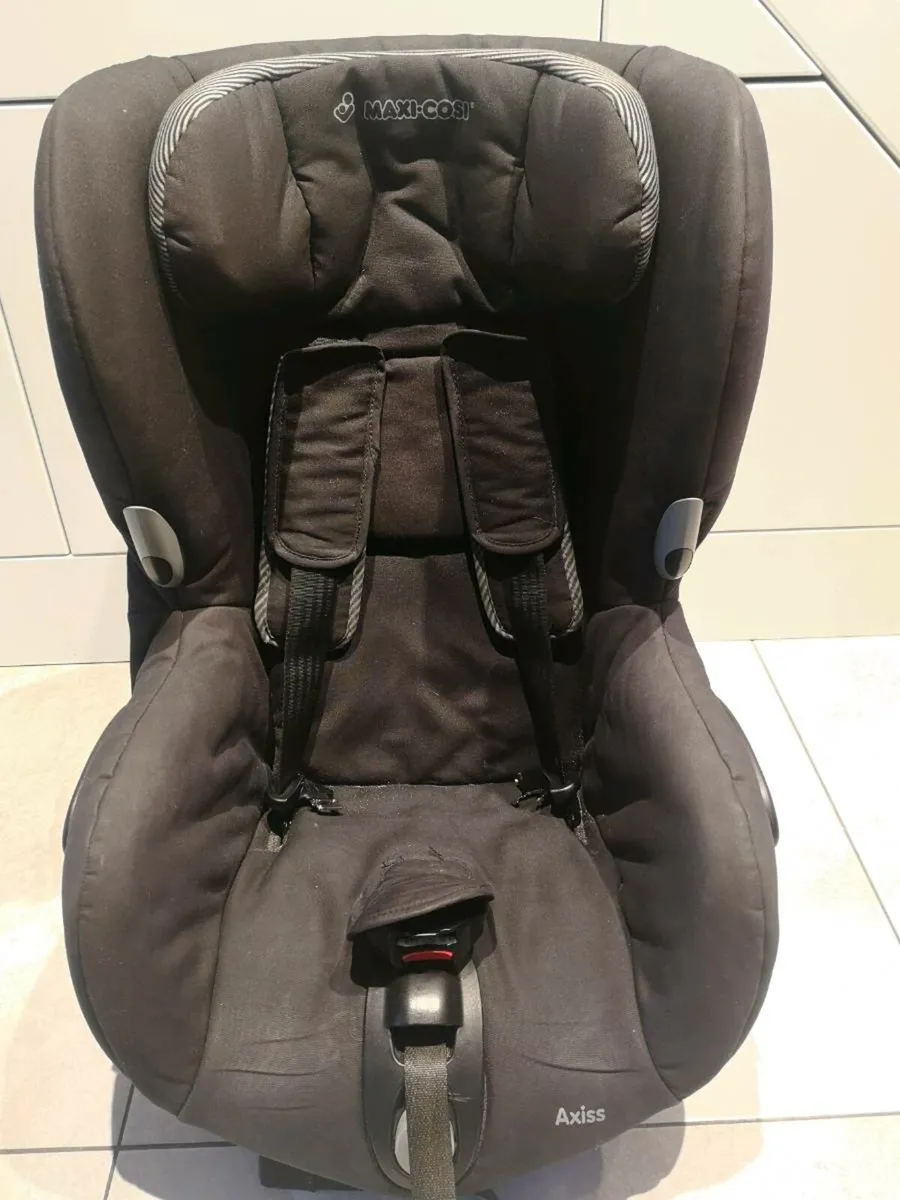 MAXI COSI car seat - Image 1