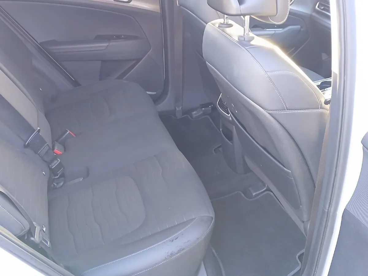 Kia Sportage 2023 - Image 4