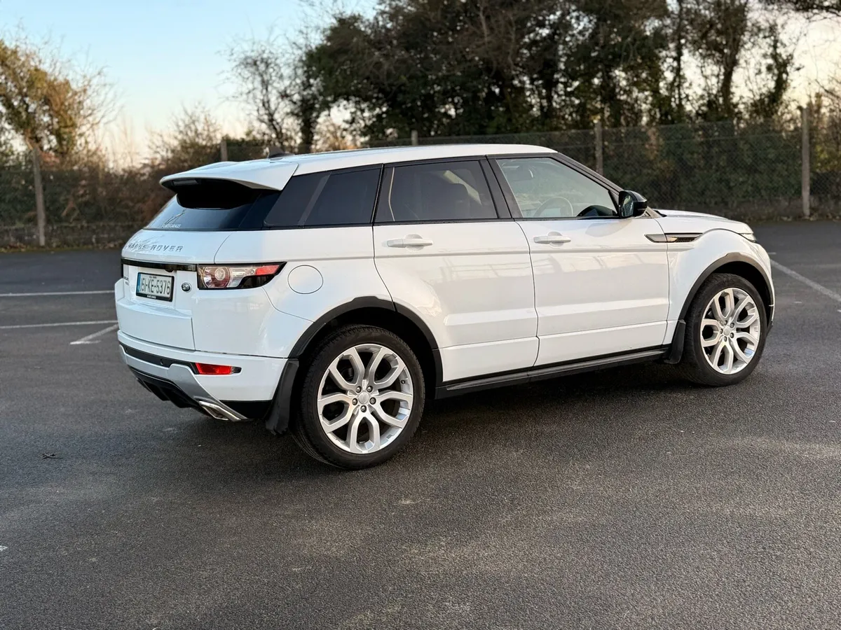 Range Rover Evoque 2.2 Automatic 4x4 - Image 4
