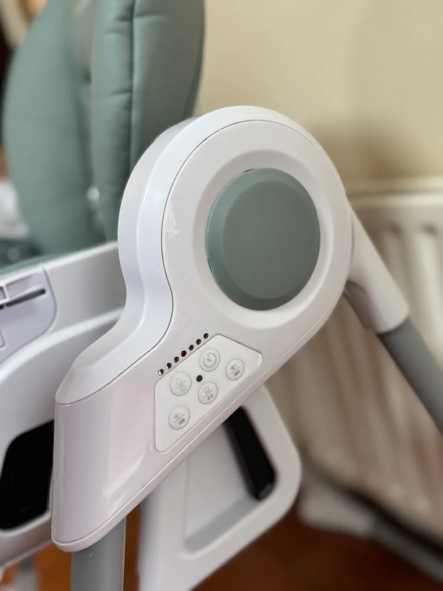 Baby high chair - Image 3