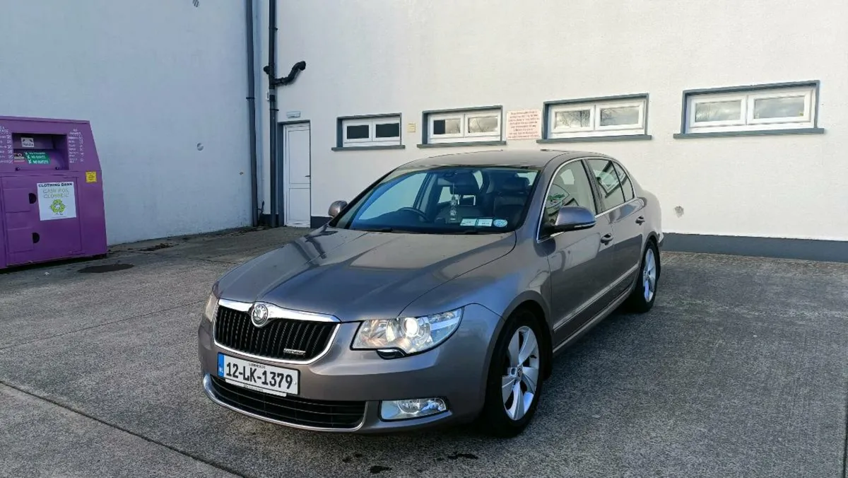 Skoda Superb 1.6 TDI Greenline - Image 1