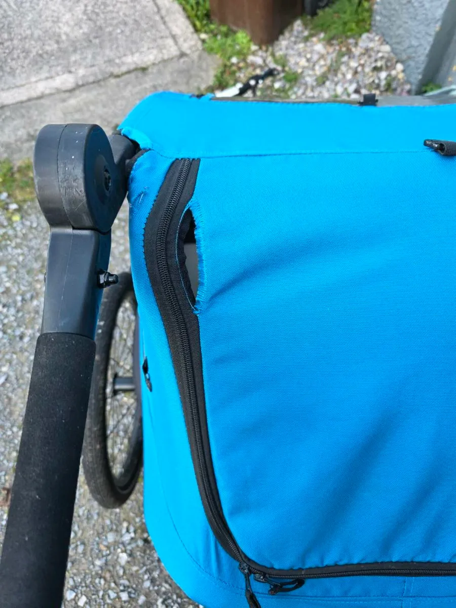 Halfords Advanced Double Bike Trailer - Image 4