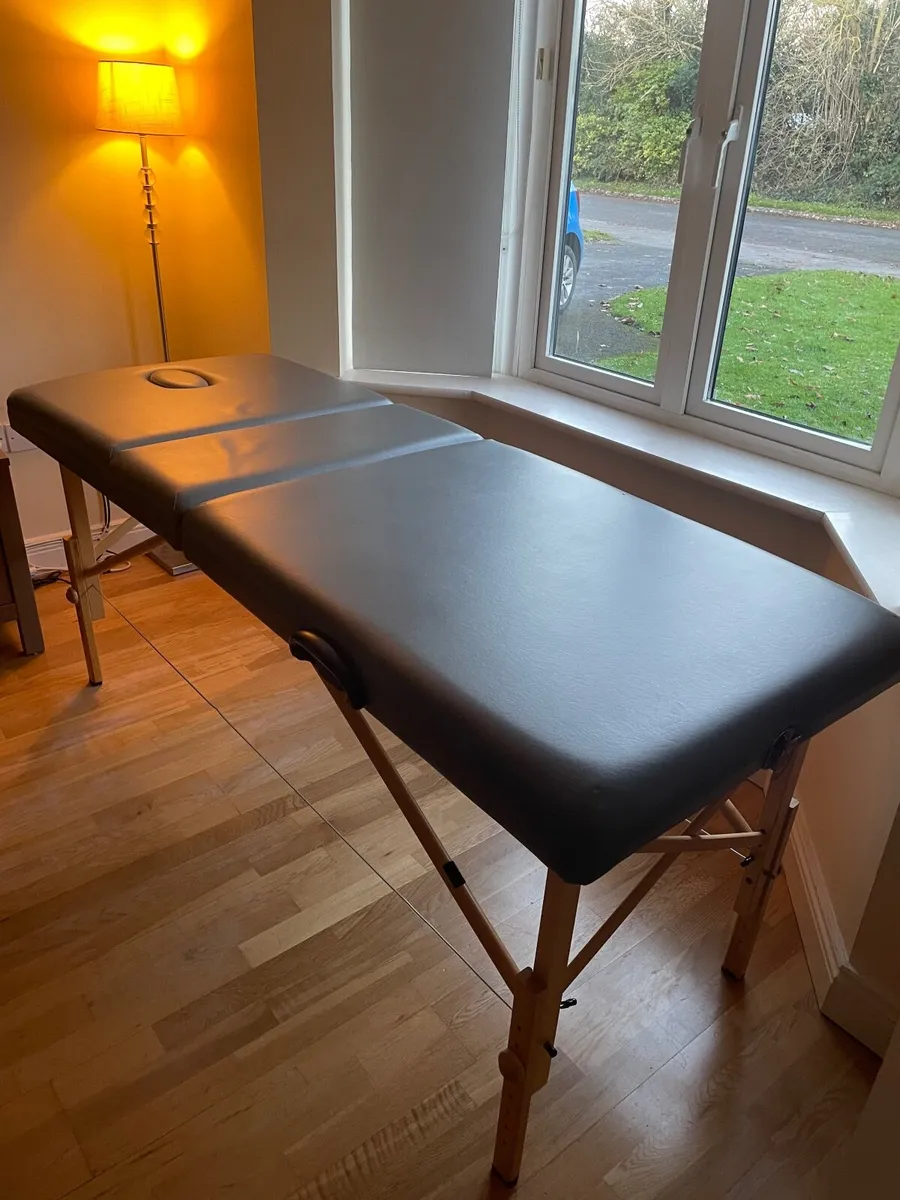 Foldable Massage Bed - Image 1