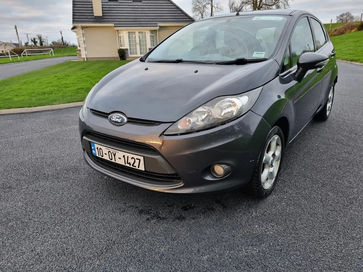 Ford Fiesta 2010 - Image 1