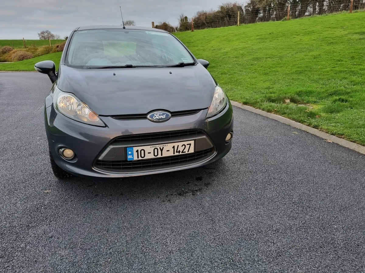 Ford Fiesta 2010 - Image 4