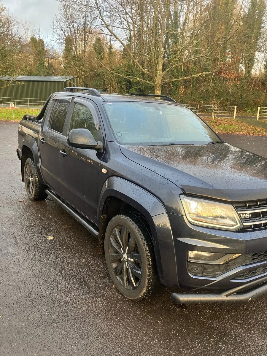VW Amarok V6 Black Edition - Image 1