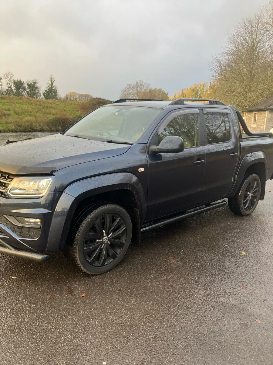 VW Amarok V6 Black Edition - Image 2