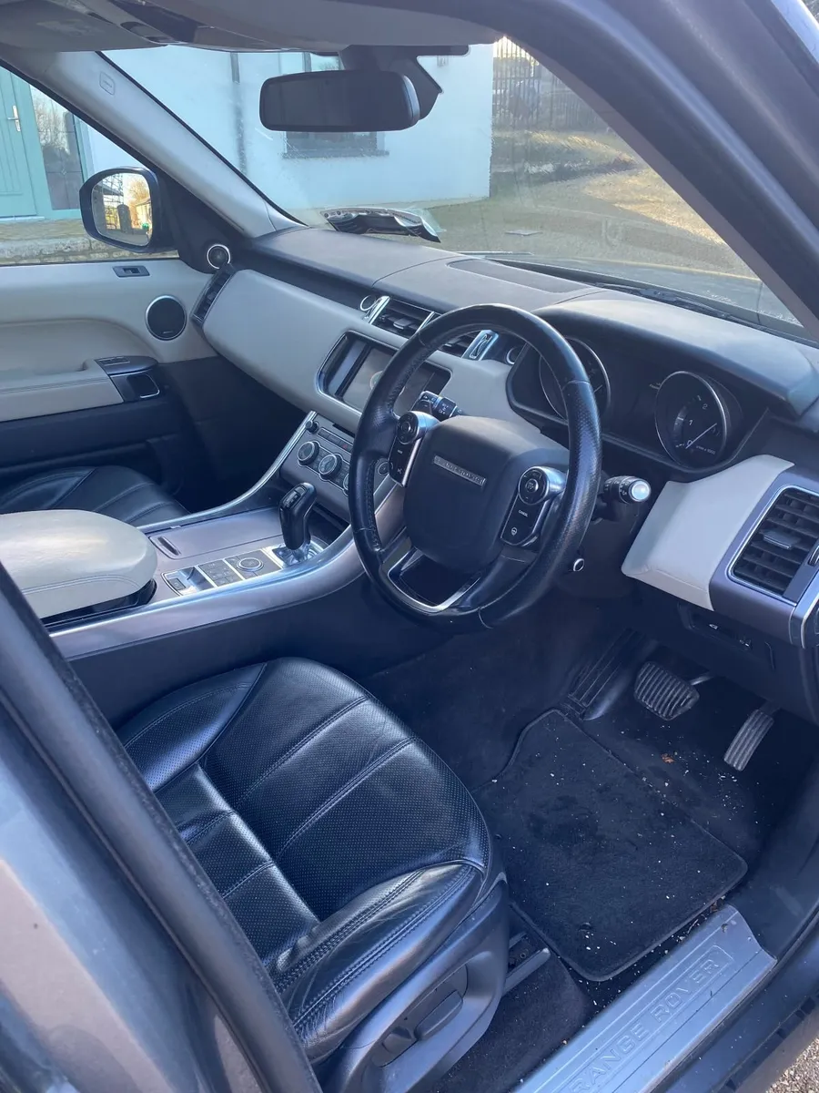 Land Rover Range Rover Sport 2013 - Image 2