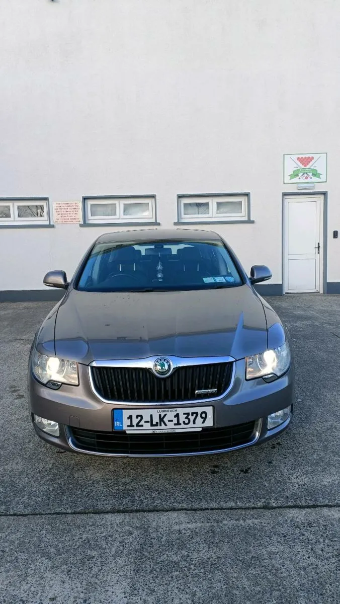 Skoda Superb 1.6 TDI Greenline - Image 2