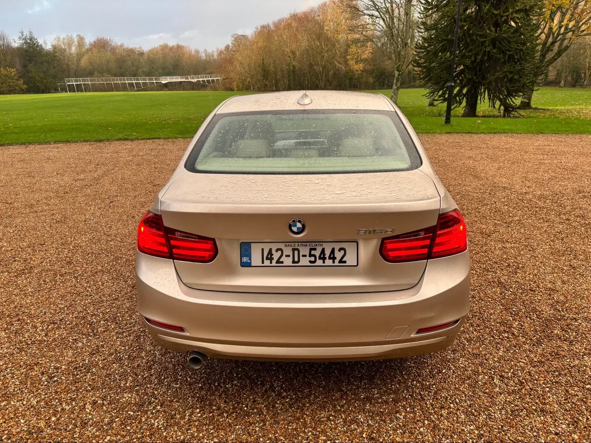 142 BMW 3-Series 2.0  turbo diesel high spec model - Image 4