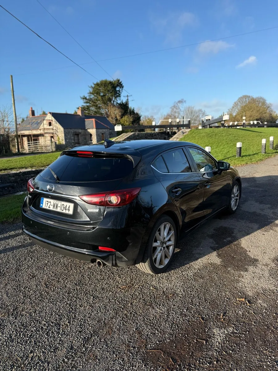 Mazda 3  2017 - Image 2