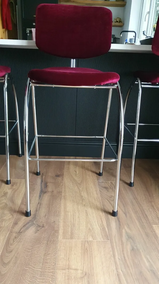 Bar stools - Image 1