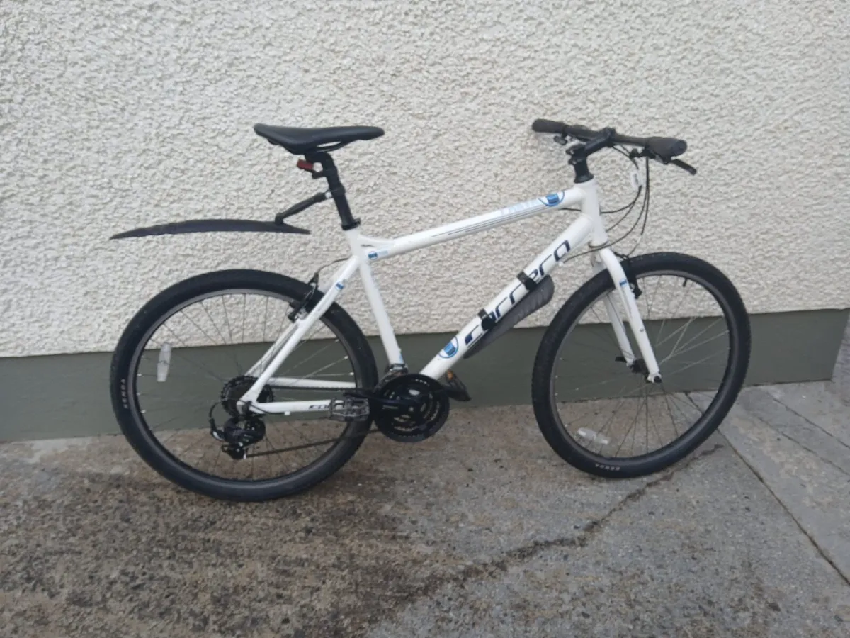 Carrera Parva Men’s Hybrid Bike - Image 1