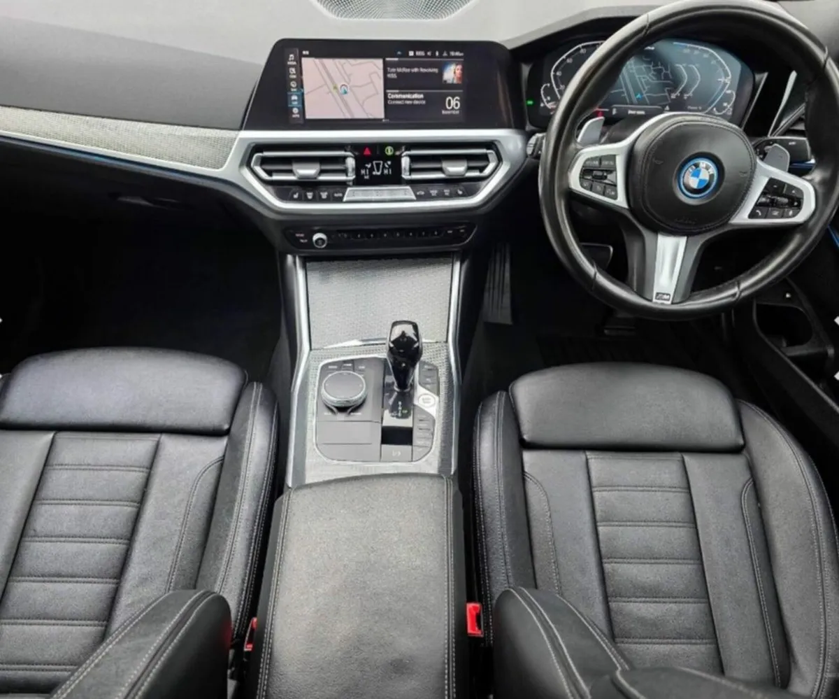 BMW 330E M SPORT PRO PACK 292bhp Auto - Image 3