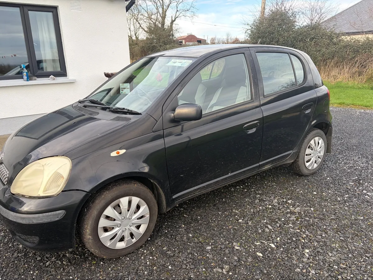 Toyota Yaris 2003 - Image 1