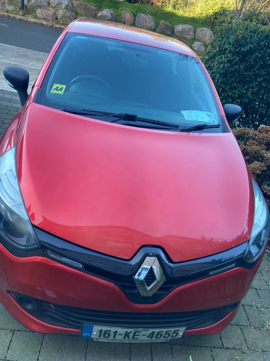 Renault Clio 2016 in excellent condition - Image 3