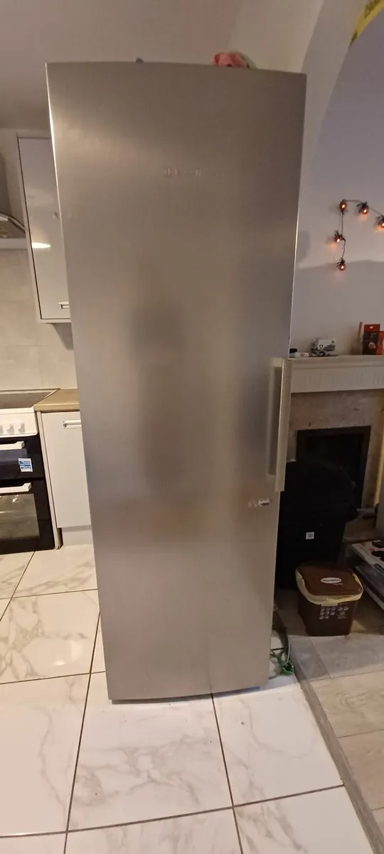Fridge Bosch - Image 1