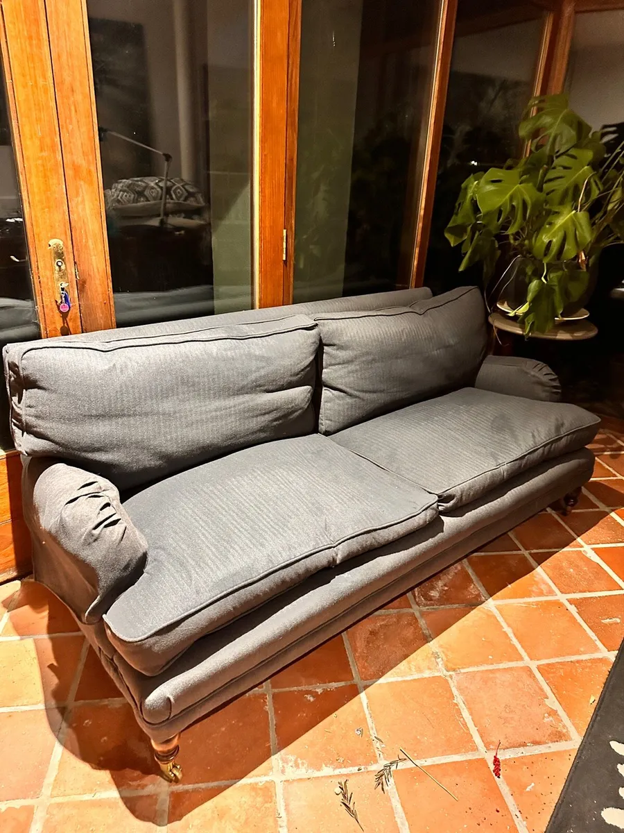 Couch - Image 2