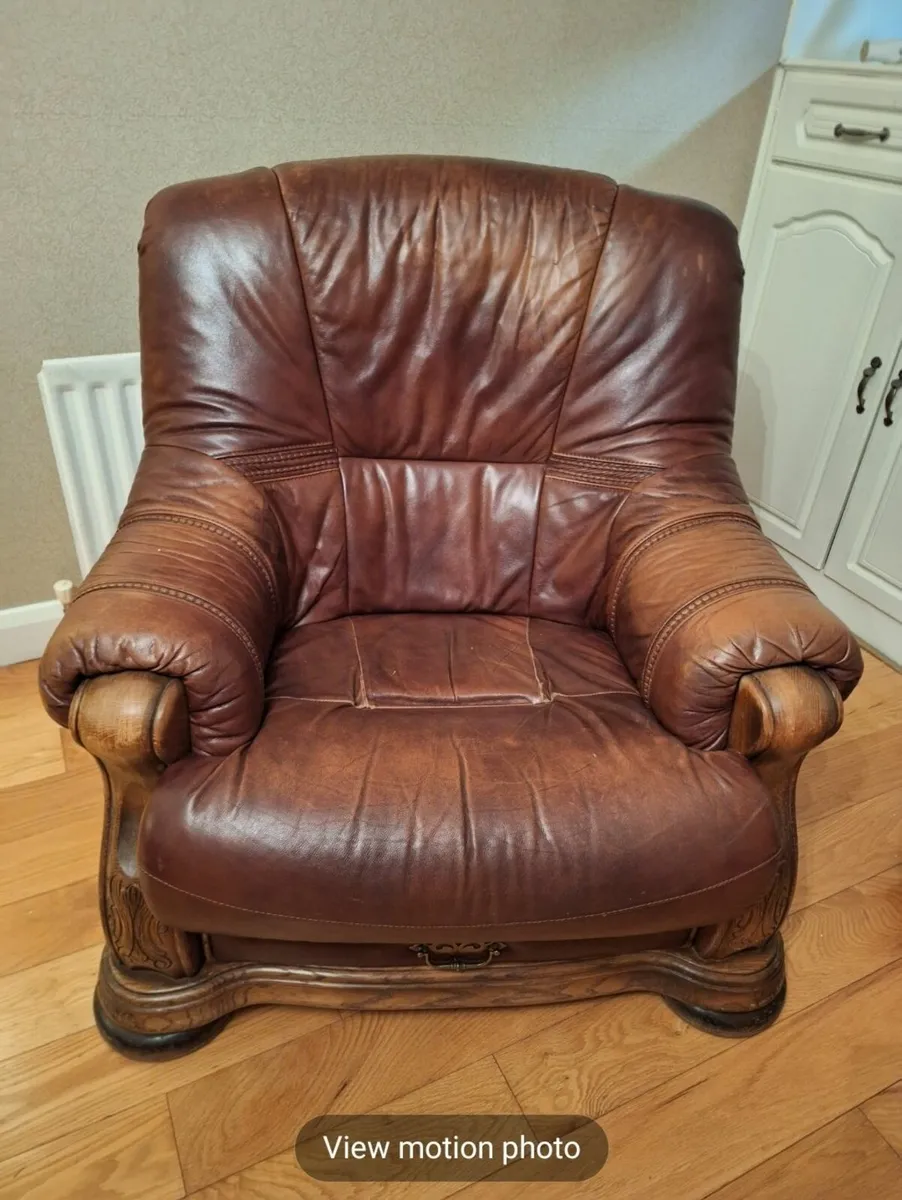 Leather 3-Seater Sofa + 2 Matching Leather Armchai - Image 2