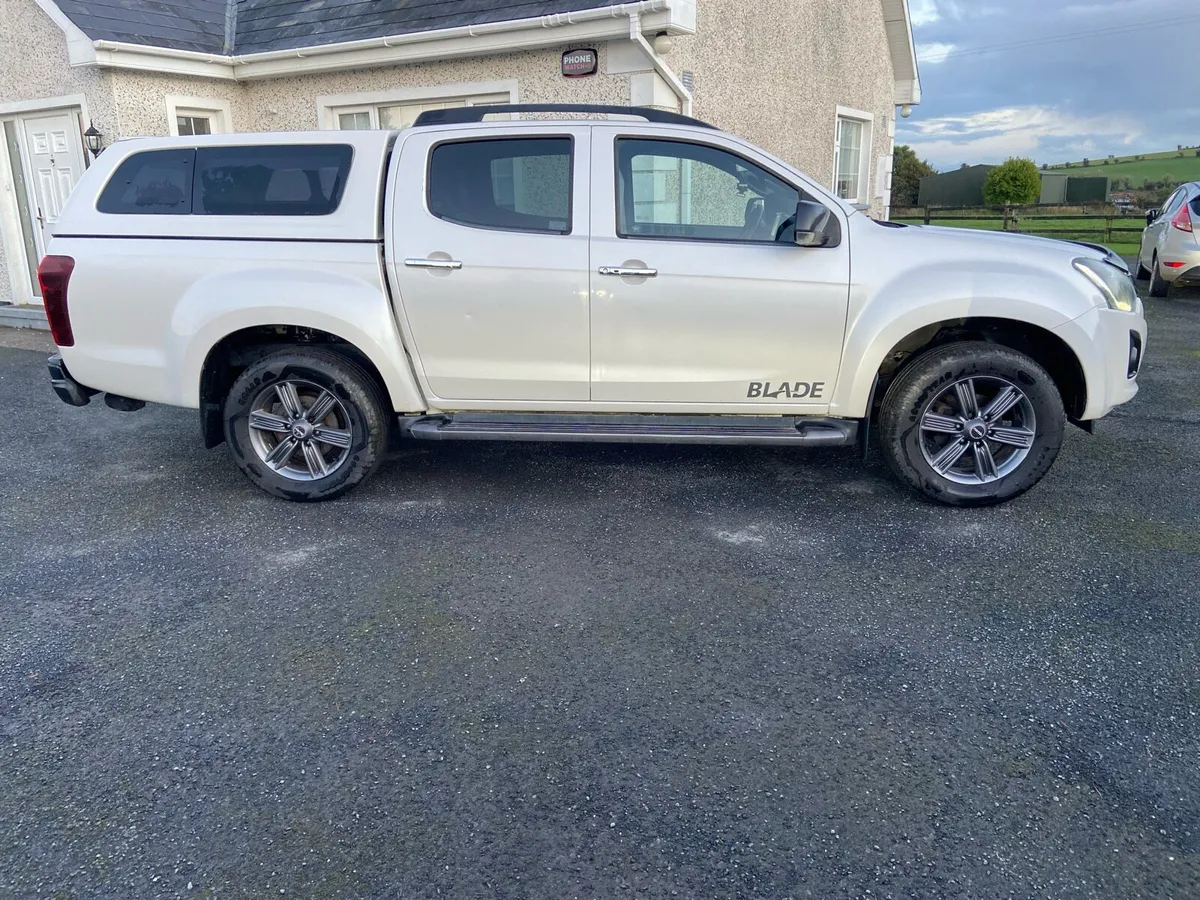 Isuzu D max blade - Image 1