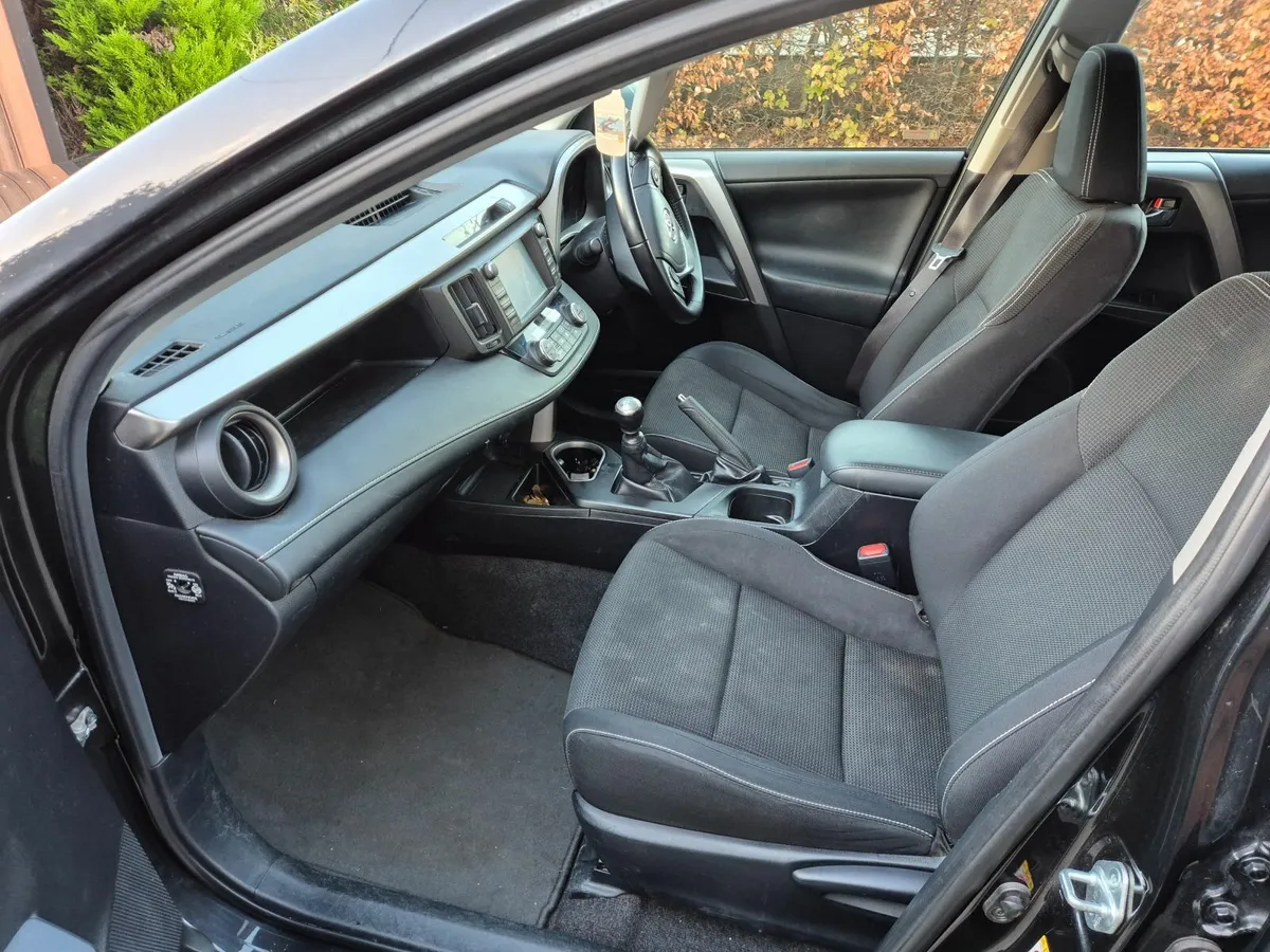 Toyota RAV4 2016 - Image 4