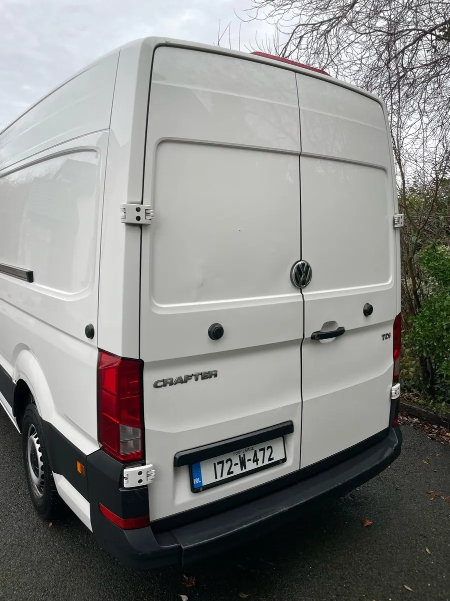 VW CRAFTER LWB NO VAT - Image 4