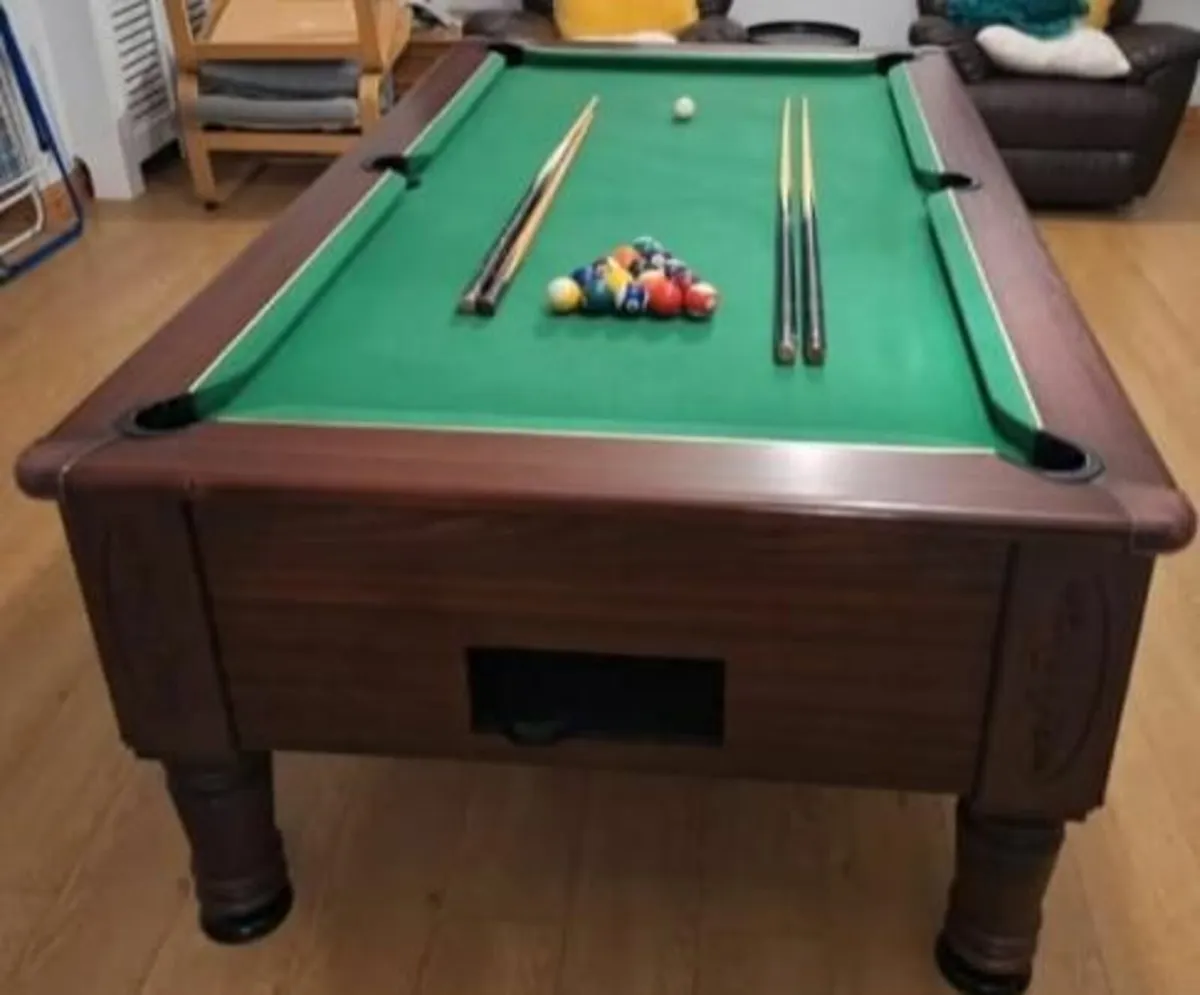Imperial pool table - Image 1