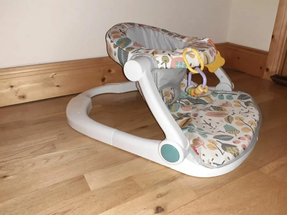 1/2 Price fisher price baby sit up seat 4mths up - Image 3