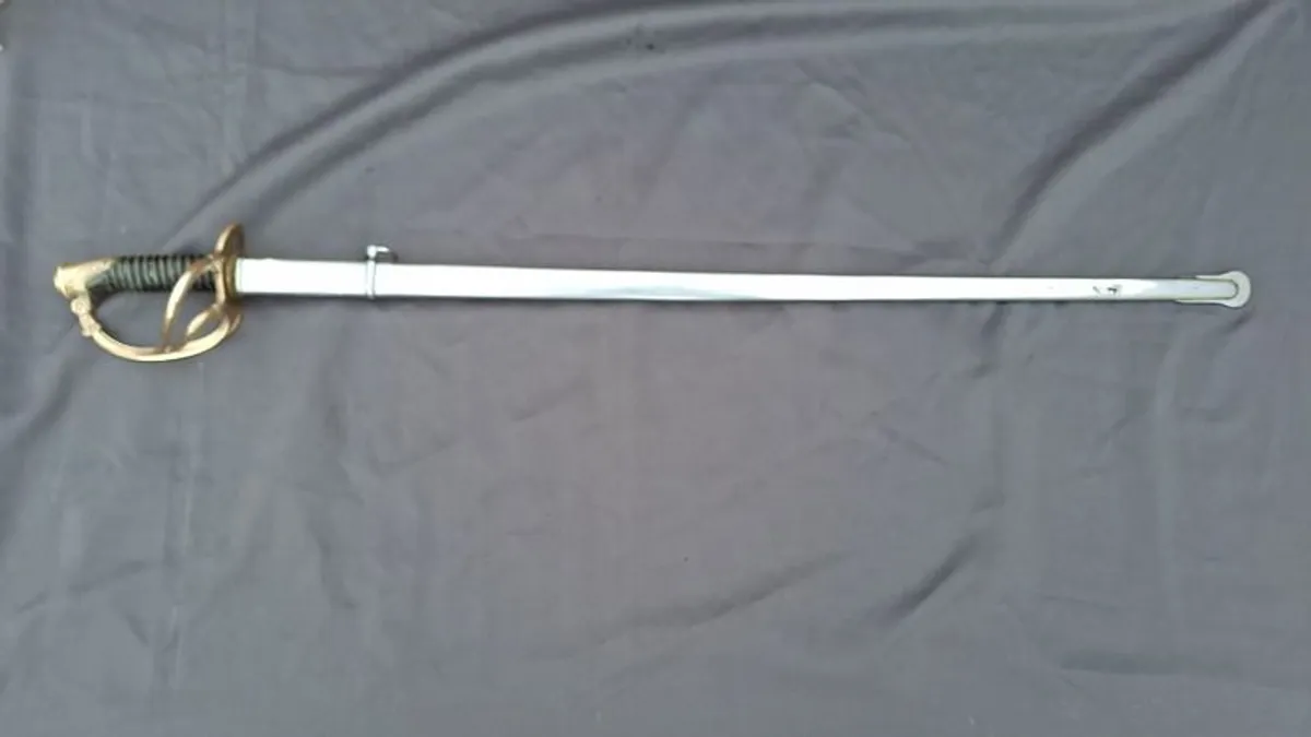 French XIX Century Cavalry Sword - Image 2