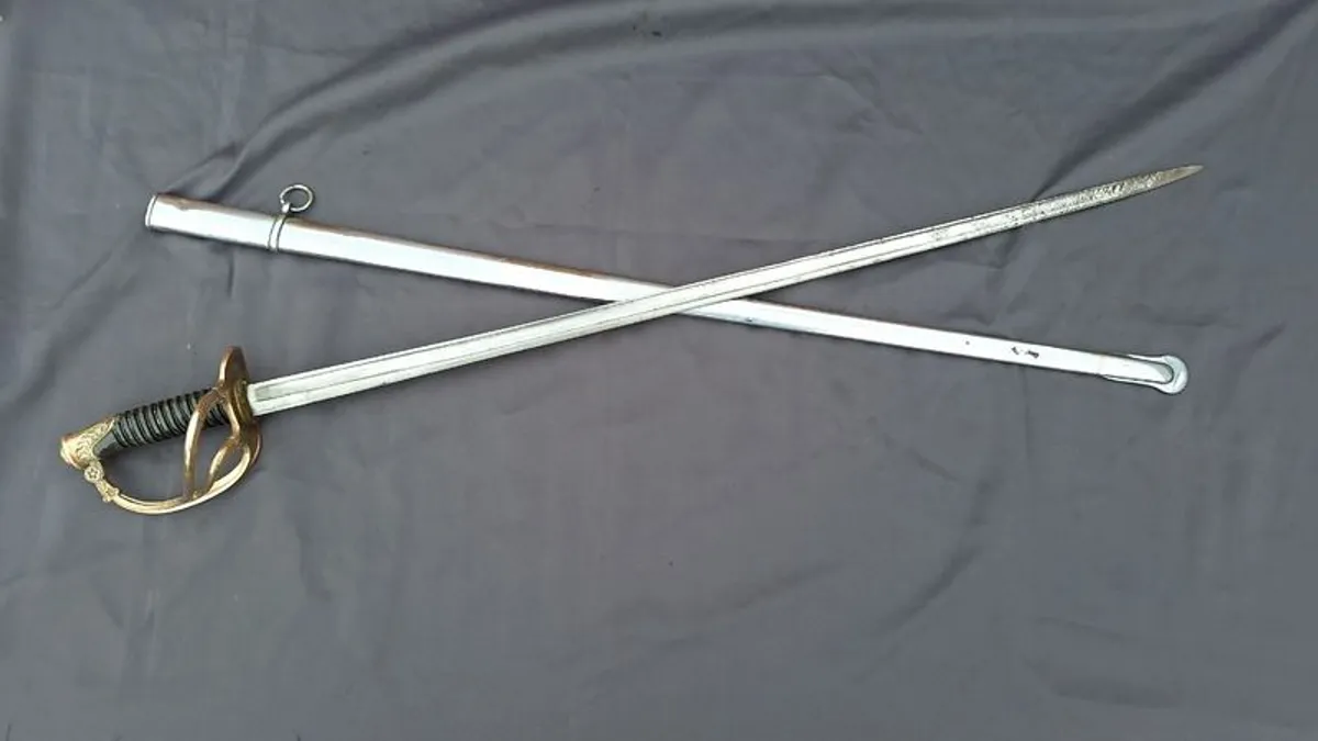 French XIX Century Cavalry Sword - Image 3