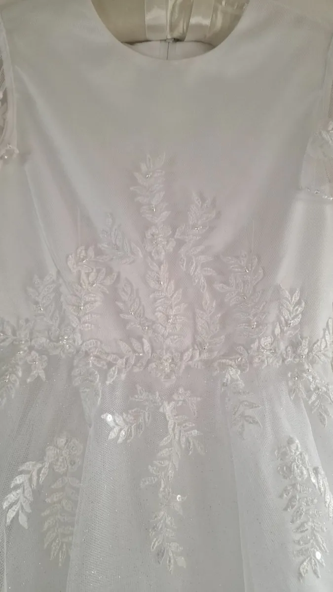 Communion dress - Image 2